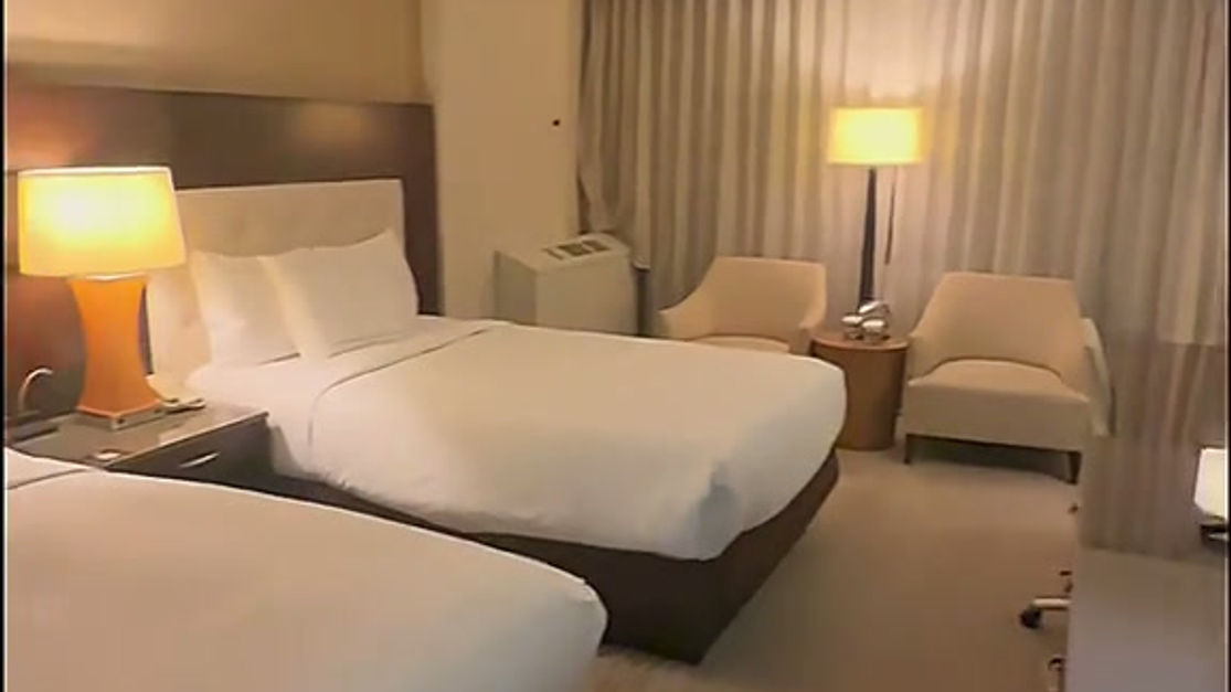 DC-Area Hotel Content Example | Crystal City Walkability, Spacious Rooms, and Airport Convenience